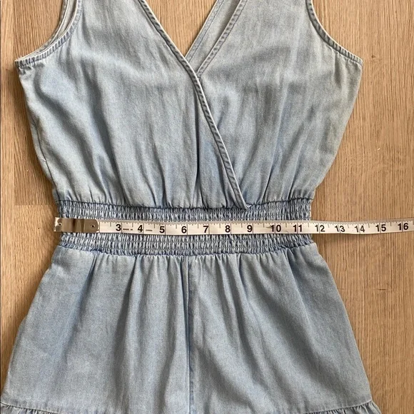 American Eagle Denim Romper | Ruffle Hem Smocked Waist Chambray Mini Romper XS - Picture 12 of 13